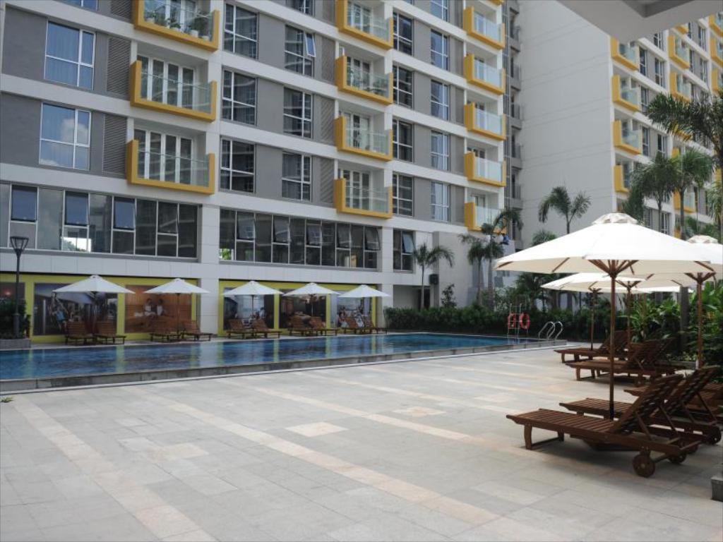 15 Best Hotels To Stay Near HCMC Airports